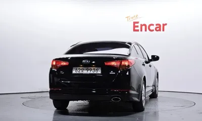 Kia K5 2013, 68415 км, за 4618.43 USD