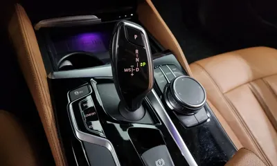 BMW 5-Series 2019, 82827 км, за 14122.43 USD - фото 9