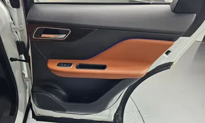 Jaguar F-Pace 2018, 113004 км, за 9511.62 USD - фото 25
