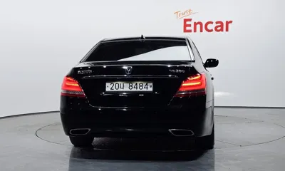 Hyundai Equus 2013, 211460 км, за 3105.38 USD