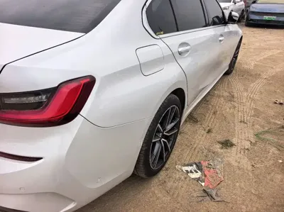 BMW 3 Series 2021, 65000 км, за 17627.67 USD - фото 8