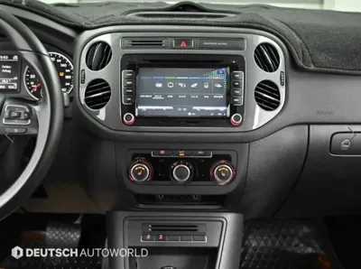 Volkswagen Tiguan 2015, 145352 км, за 4095.43 USD - фото 14
