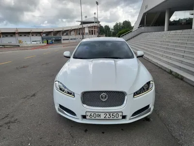 Jaguar XF · 2013 год