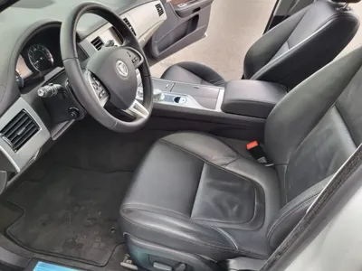 Jaguar XF 2013, 51289 км, за 5185.77 USD - фото 8
