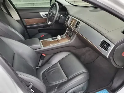 Jaguar XF 2013, 51289 км, за 5185.77 USD - фото 10