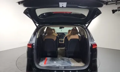 Kia Canival 2021, 50192 км, за 18211.91 USD - фото 20