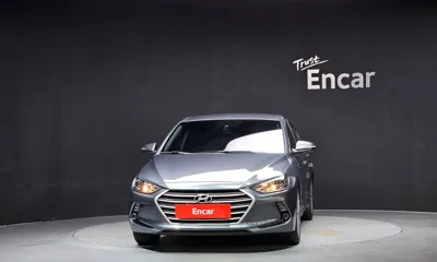 Hyundai Avante 2017, 103146 км, за 5641.7 USD