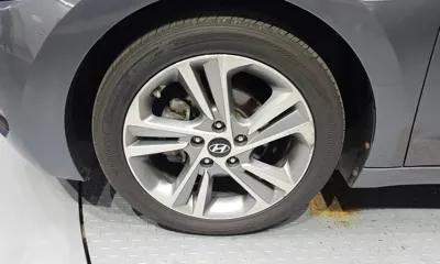 Hyundai Avante 2017, 103146 км, за 5641.7 USD