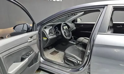Hyundai Avante 2017, 103146 км, за 5639.12 USD - фото 10