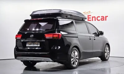 Kia Canival 2015, 252450 км, за 4532.32 USD