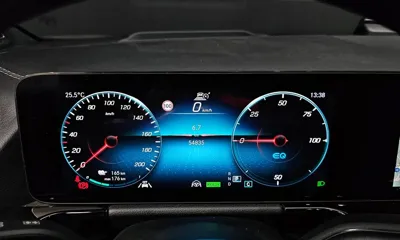Mercedes-Benz EQA 2023, 54835 км, за 24429.98 USD - фото 8