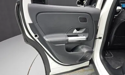 Mercedes-Benz EQA 2023, 54835 км, за 24429.98 USD - фото 25