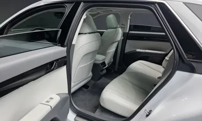 Hyundai Grandeur 2023, 28894 км, за 22449.78 USD - фото 26