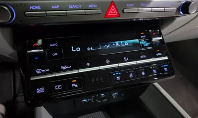Hyundai Grandeur 2023, 28894 км, за 22449.78 USD - фото 36