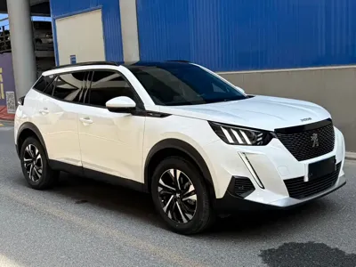 Peugeot 2008 2025, 11000 км, за 13213.4 USD