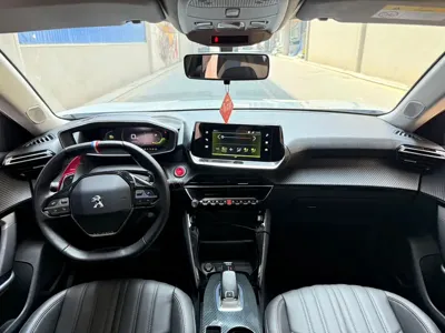 Peugeot 2008 2025, 11000 км, за 13213.4 USD - фото 8