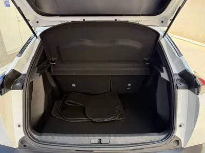 Peugeot 2008 2025, 11000 км, за 13213.4 USD - фото 21
