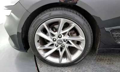 Genesis G70 2021, 86917 км, за 15764.58 USD