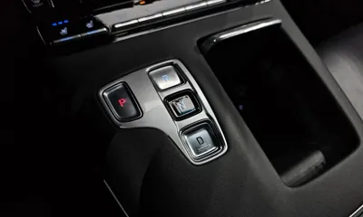 Hyundai Grandeur 2020, 120556 км, за 12034.88 USD - фото 9