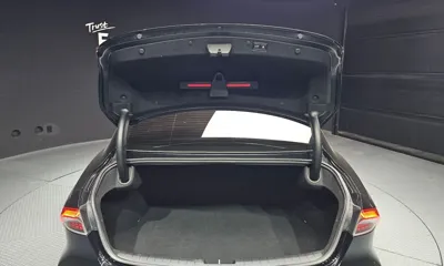 Hyundai Grandeur 2020, 120556 км, за 12034.88 USD - фото 20