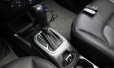 Jeep Renegade 2019, 62582 км, за 7687.3 USD - фото 9