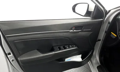 Hyundai Avante 2018, 42737 км, за 6830.61 USD - фото 24