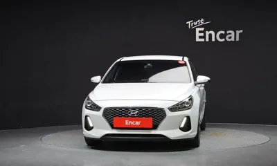 Hyundai i30 2017, 49637 км, за 8262.83 USD