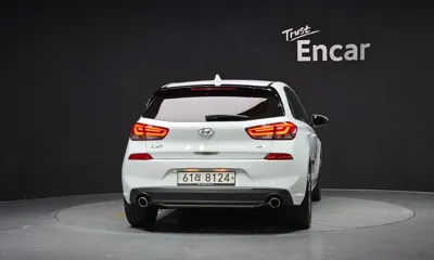 Hyundai i30 2017, 49637 км, за 8262.83 USD
