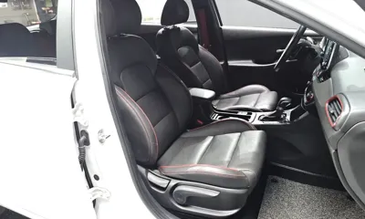 Hyundai i30 2017, 49637 км, за 8262.83 USD - фото 11