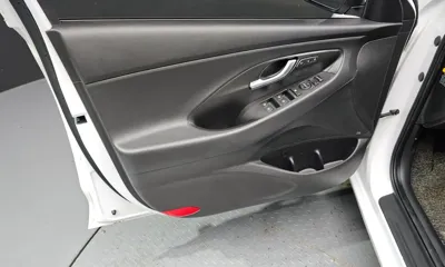 Hyundai i30 2017, 49637 км, за 8262.83 USD - фото 24