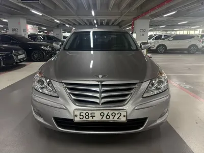 Hyundai Genesis · 2009 год
