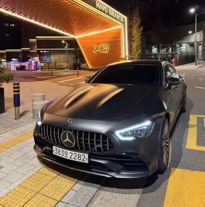 Mercedes-Benz AMG GT 2019, 104000 км, за 33705.73 USD