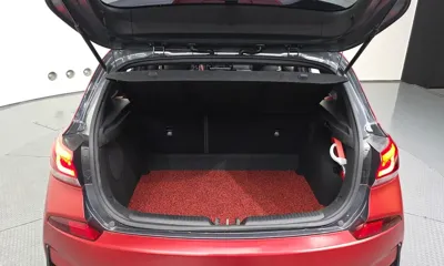 Hyundai i30 2019, 104727 км, за 8790.78 USD - фото 20