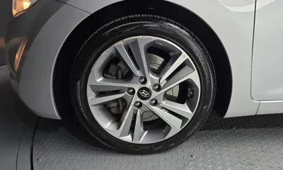 Hyundai Avante 2016, 121924 км, за 4037.25 USD