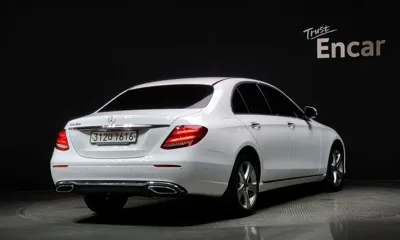 Mercedes-Benz E-Class 2018, 106354 км, за 13064.89 USD