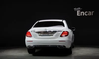 Mercedes-Benz E-Class 2018, 106354 км, за 13064.89 USD