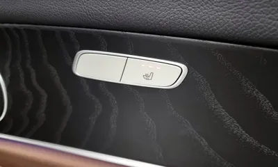 Mercedes-Benz E-Class 2018, 106354 км, за 13064.89 USD - фото 18