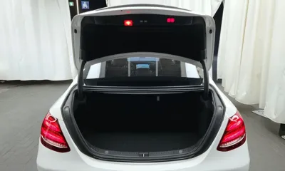Mercedes-Benz E-Class 2018, 106354 км, за 13064.89 USD - фото 20