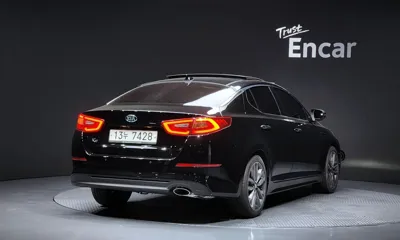 Kia K5 2014, 85579 км, за 6174.46 USD