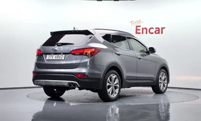 Hyundai Santafe 2015, 156383 км, за 5724.7 USD