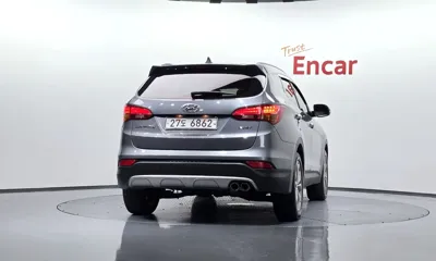 Hyundai Santafe 2015, 156383 км, за 5724.7 USD