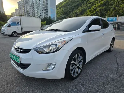 Hyundai Avante · 2014 год