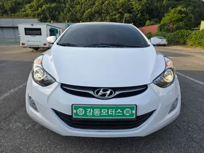 Hyundai Avante 2014, 113380 км, за 3447.83 USD