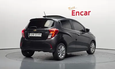ChevroletGMDaewoo Spark 2016, 119432 км, за 2444.66 USD