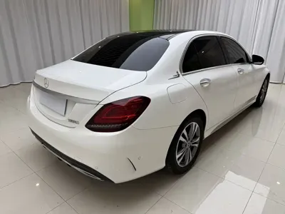 Mercedes-Benz C-Class 2021, 56000 км, за 24429.25 USD - фото 14