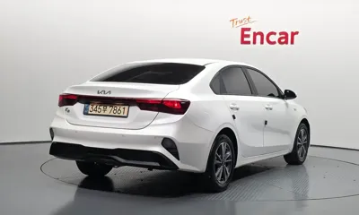 Kia K3 2022, 56153 км, за 8314.37 USD - фото 2