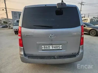 Hyundai Starex 2014, 418935 км, за 2275.24 USD