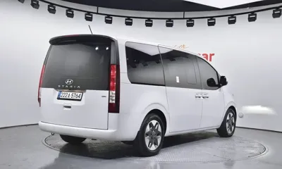 Hyundai Staria 2023, 44137 км, за 19755.53 USD