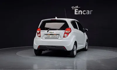 ChevroletGMDaewoo Spark 2015, 105394 км, за 2312.52 USD