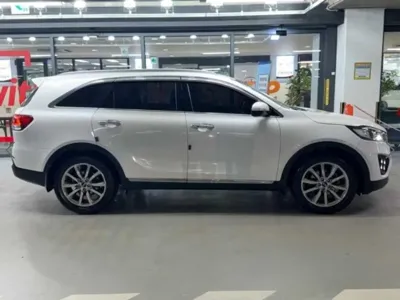 Kia Sorento 2016, 200624 км, за 4684.04 USD